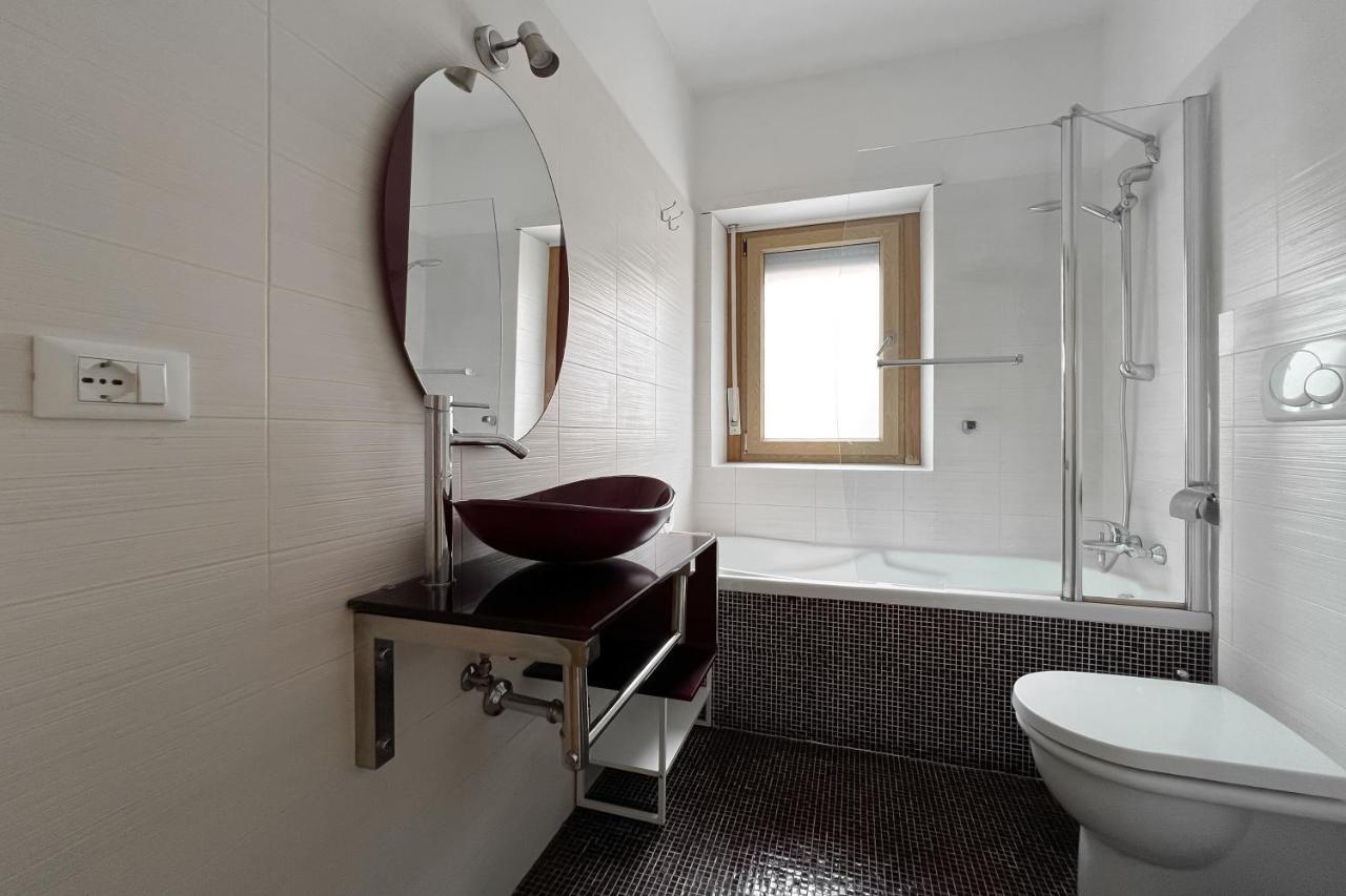 La Casa Di Roma Apartment Bagian luar foto